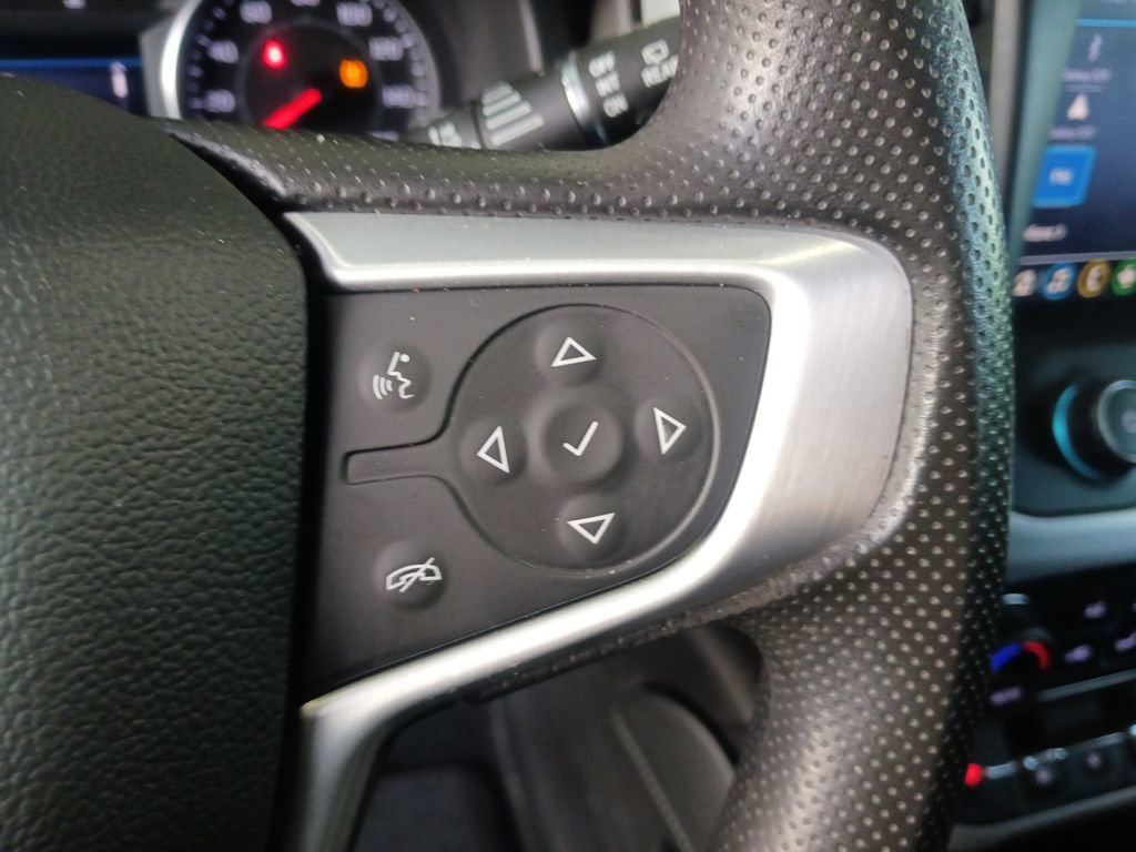 Used 2023 GMC Acadia SLE image 32