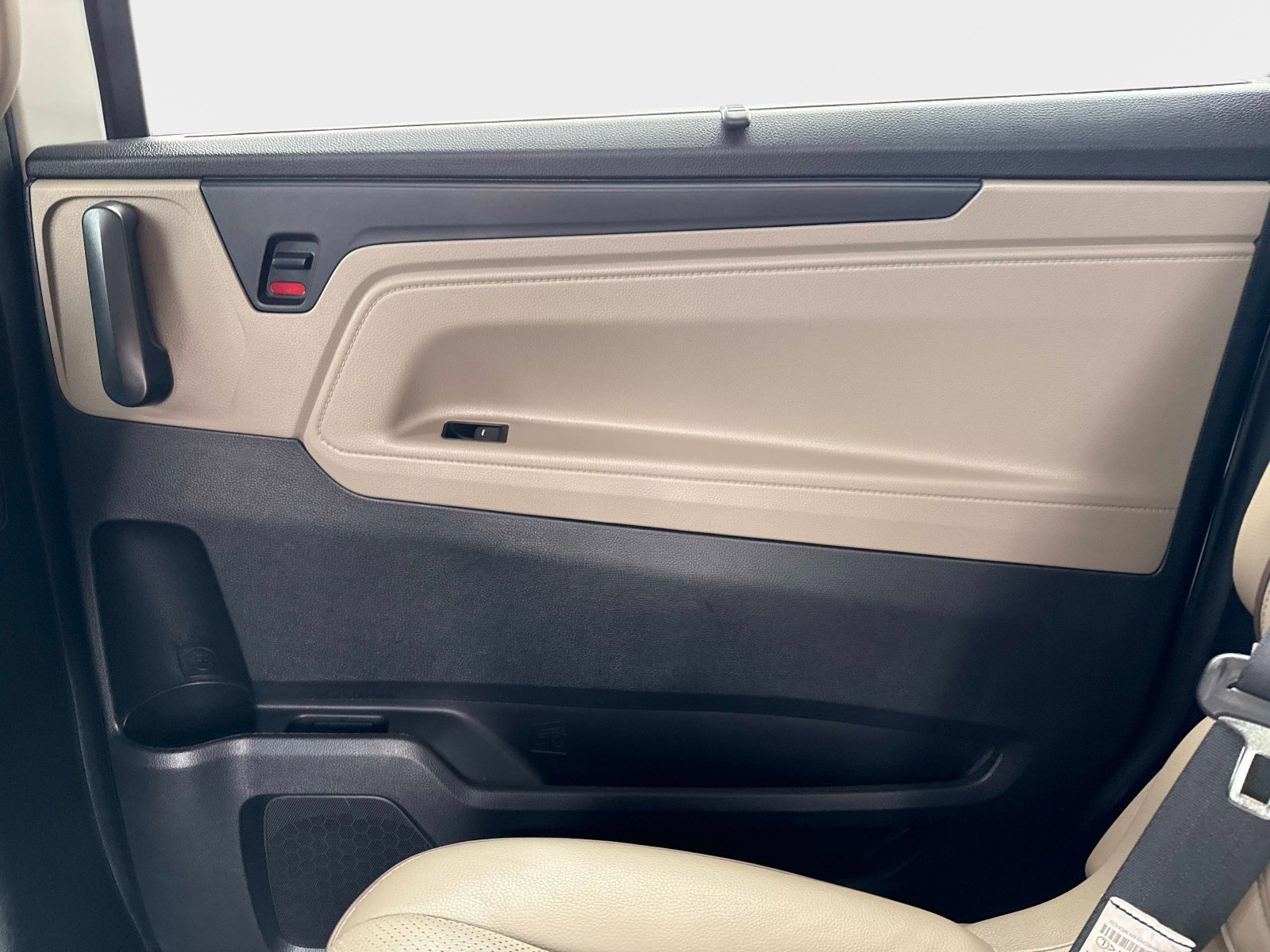 Used 2024 Honda Odyssey Elite image 16