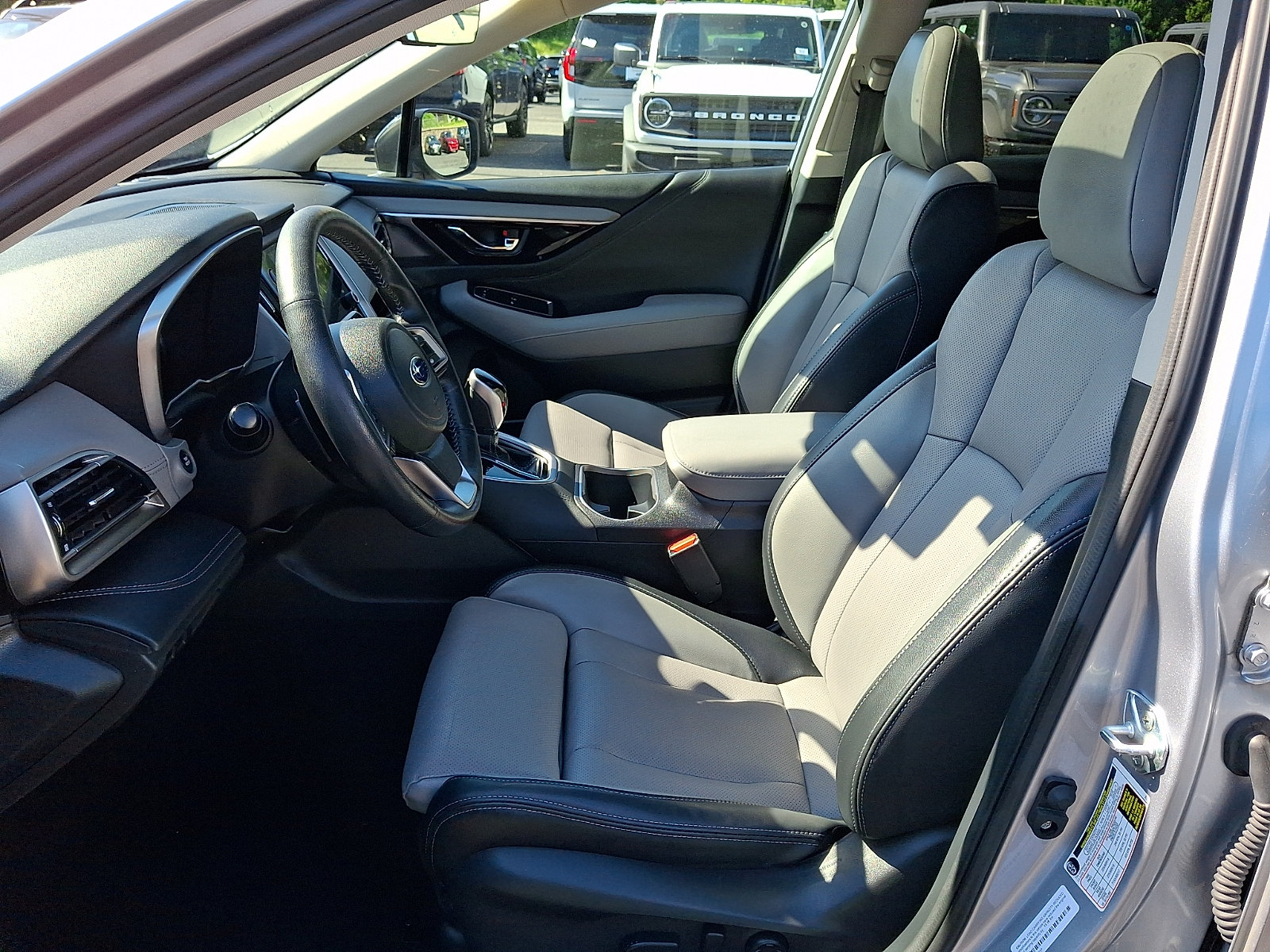 Used 2023 Subaru Outback Limited XT AWD/4WD image 14