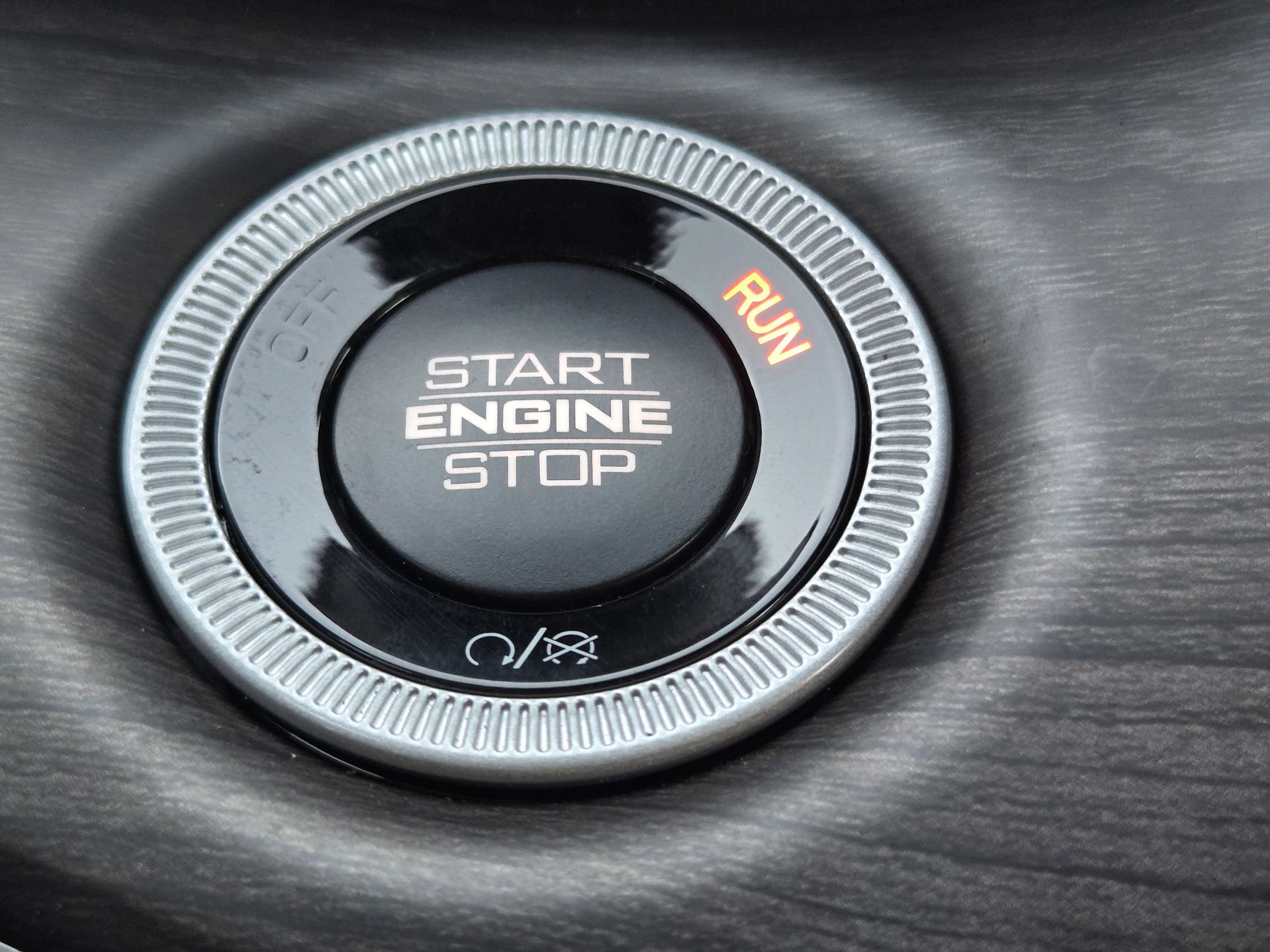 New 2025 Jeep Grand Cherokee Limited w/ Luxury Tech Group II image 28