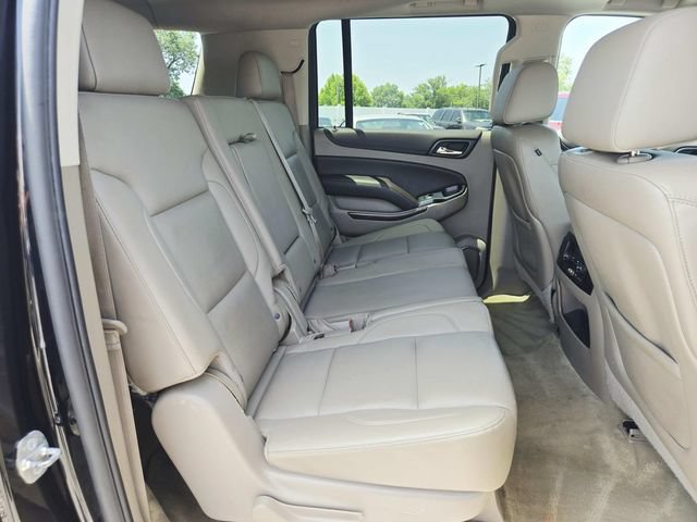 Used 2015 Chevrolet Suburban LT RWD image 17