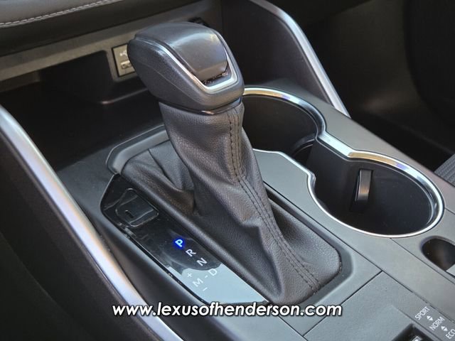 Used 2022 Toyota Highlander LE image 30