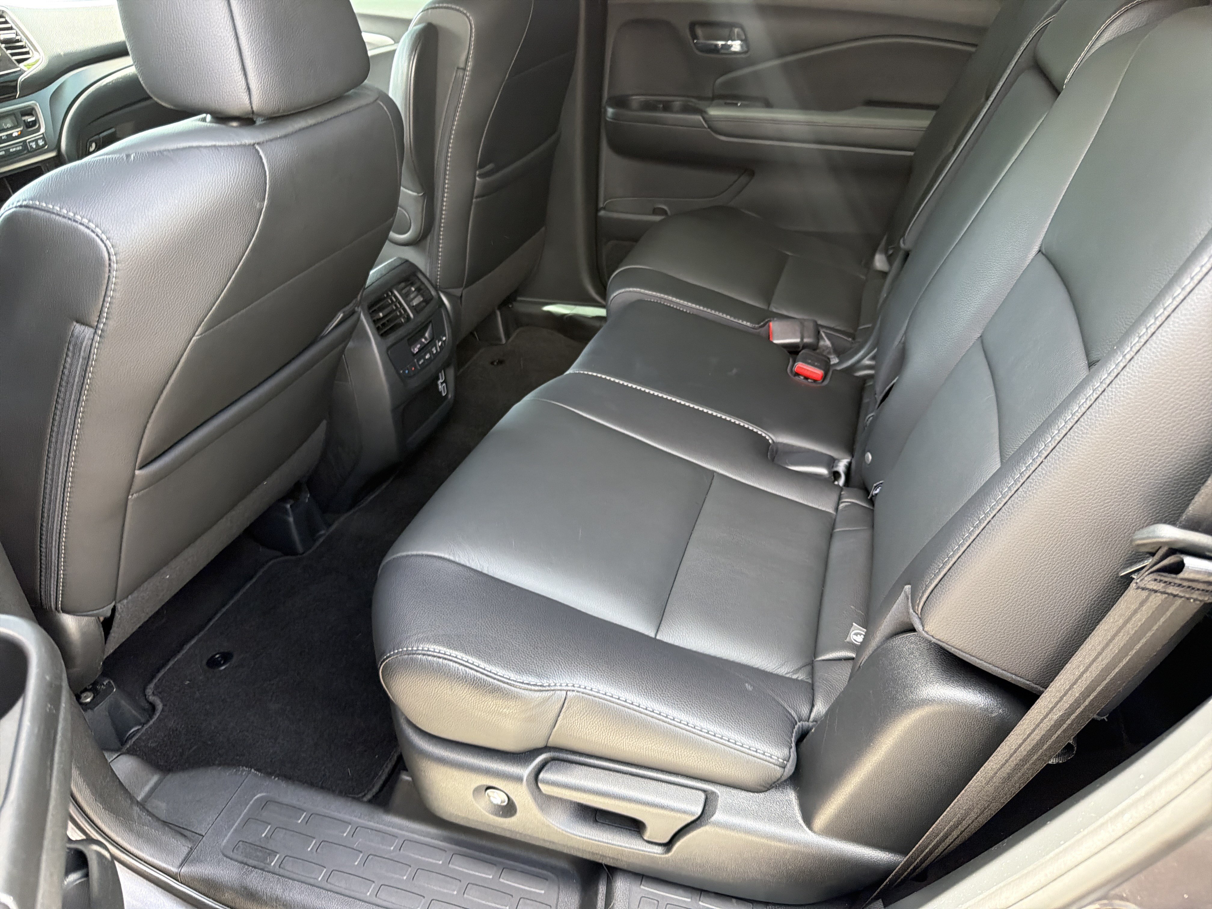 Used 2021 Honda Pilot EX-L image 30