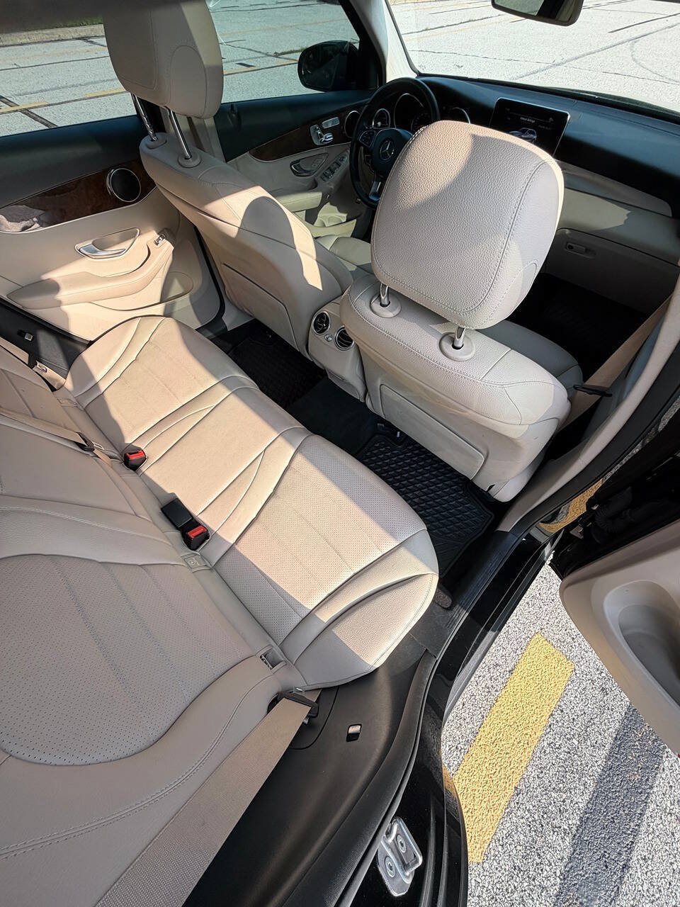 Used 2016 Mercedes-Benz GLC 300 4MATIC w/ Multimedia Package image 48