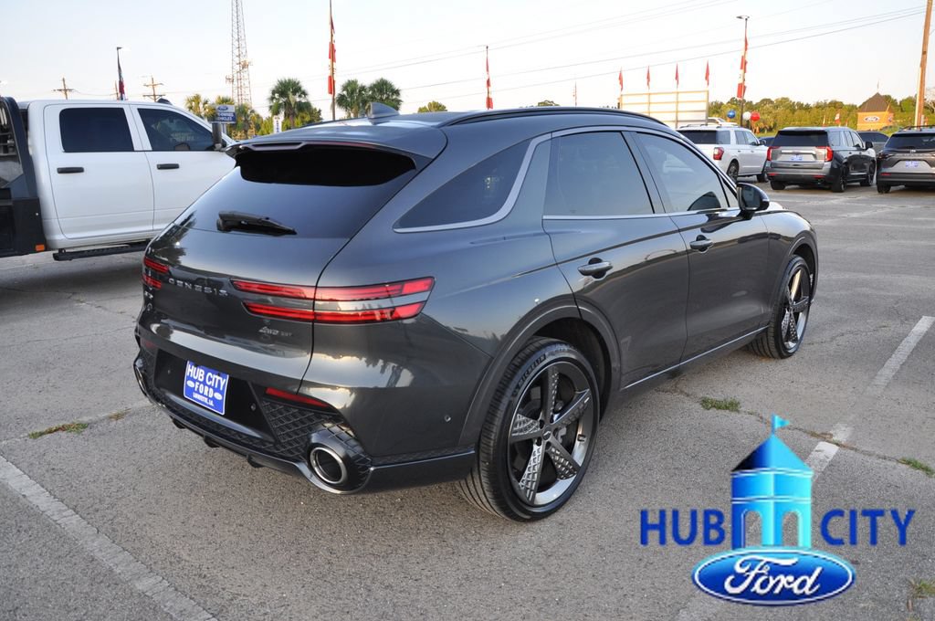 Used 2022 Genesis GV70 3.5T Sport w/ Sport Prestige Package AWD/4WD image 5