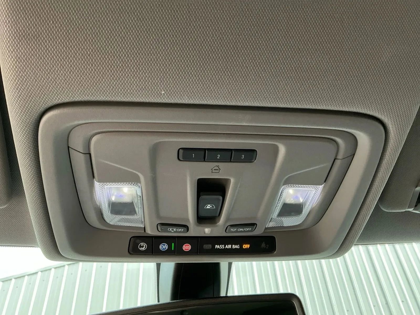 Used 2019 GMC Sierra 1500 SLT image 35