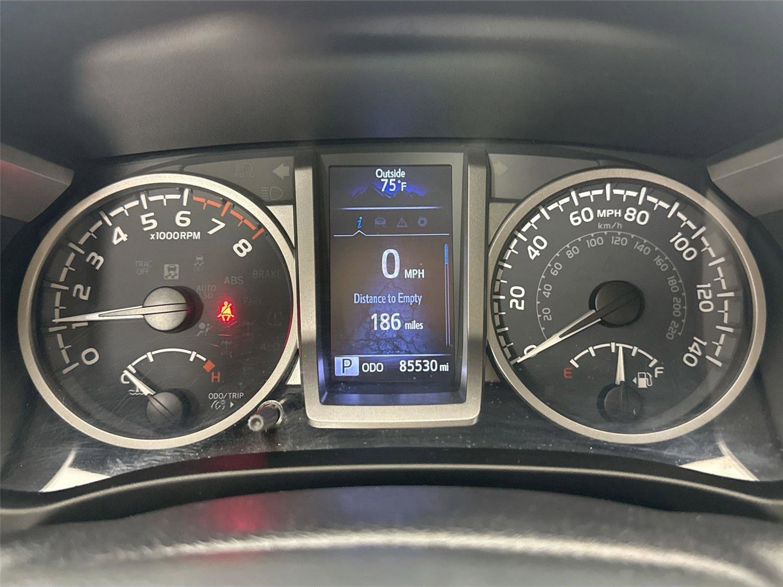 Used 2020 Toyota Tacoma SR5 AWD/4WD image 18