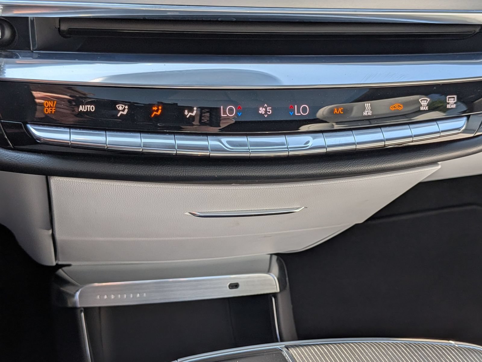 Used 2024 Cadillac Lyriq Sport RWD image 24