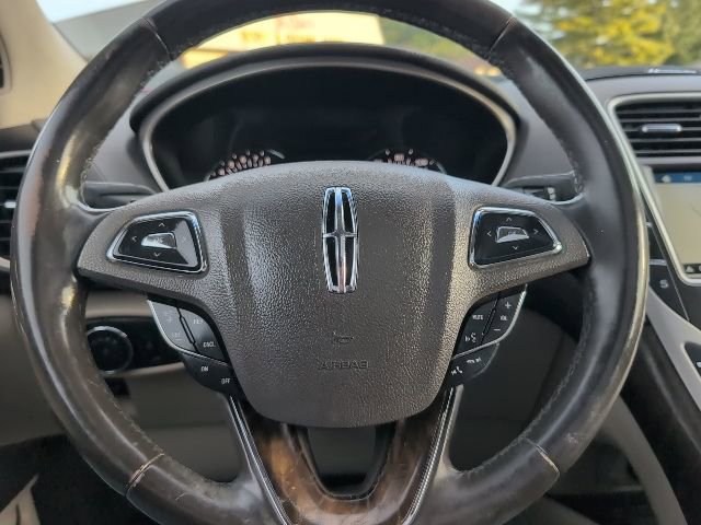 Used 2017 Lincoln MKX Reserve w/ Lincoln MKX Climate Package image 46