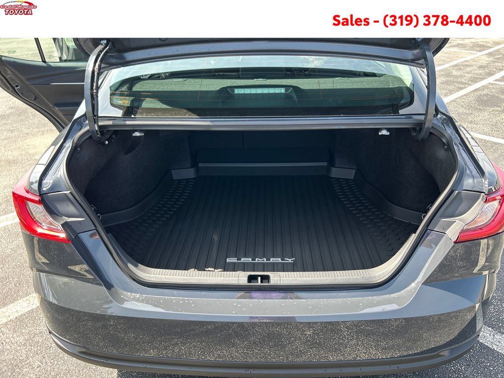 New 2026 Toyota Camry Hybrid AWD/4WD image 17