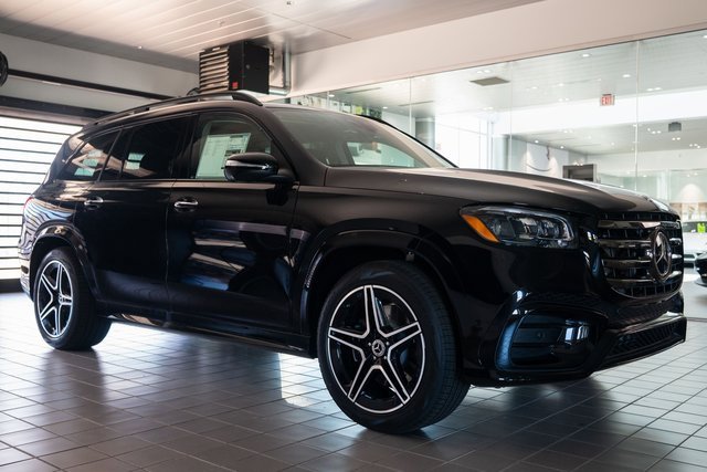 New 2025 Mercedes-Benz GLS 450 4MATIC