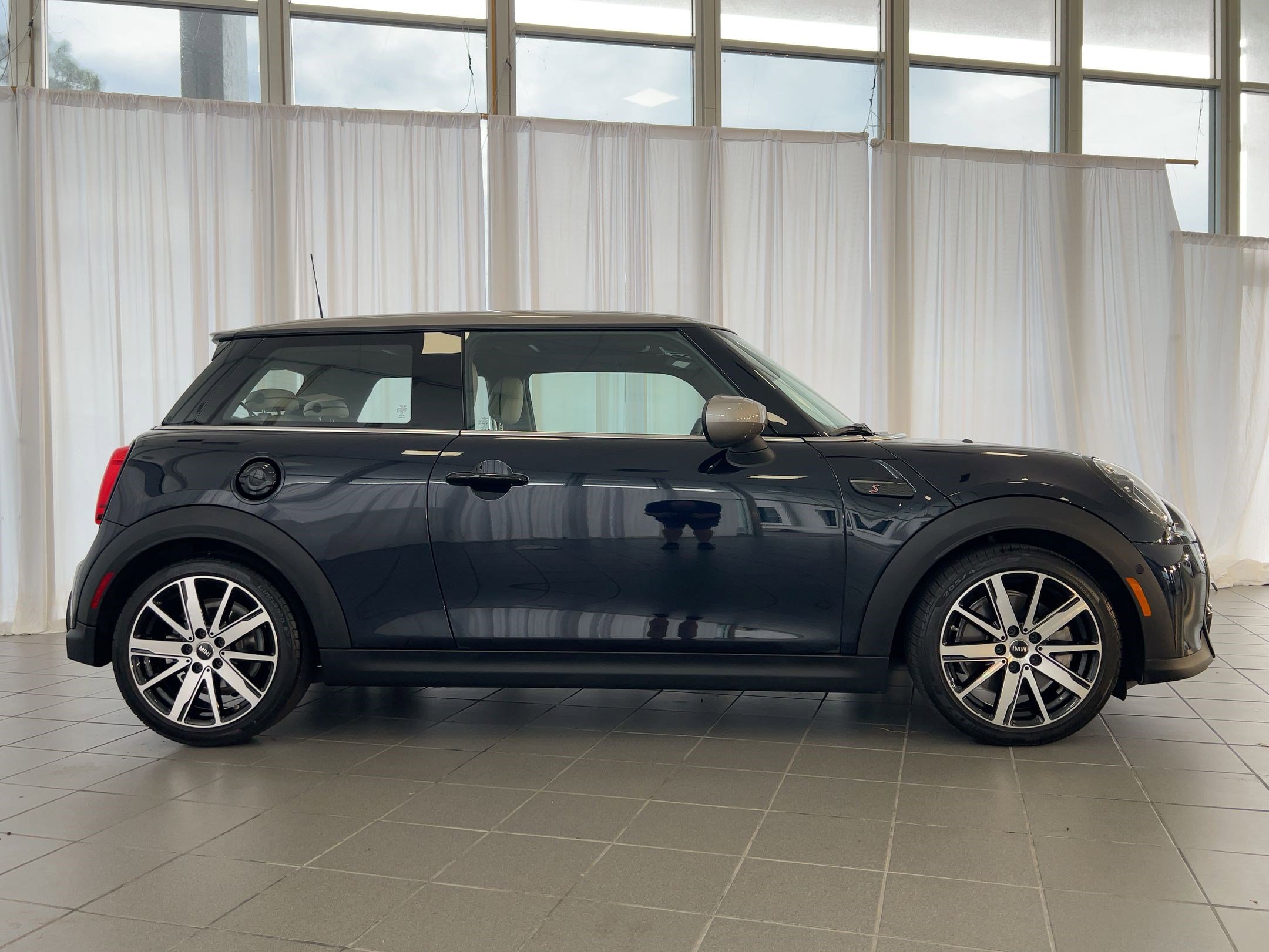 Used 2023 MINI Cooper S image 8