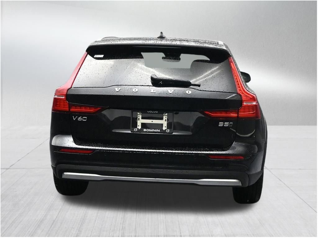 New 2026 Volvo V60 B5 Cross Country Plus AWD/4WD image 4