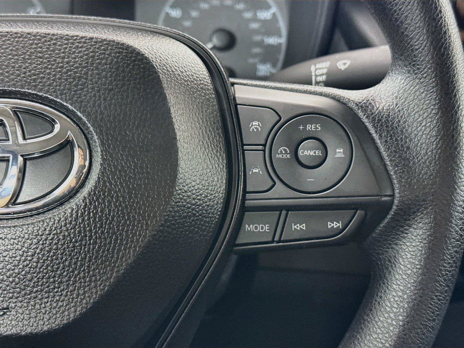 Certified 2025 Toyota Corolla LE FWD image 18