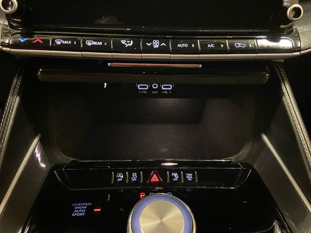 Used 2024 Jeep Wagoneer Base image 24