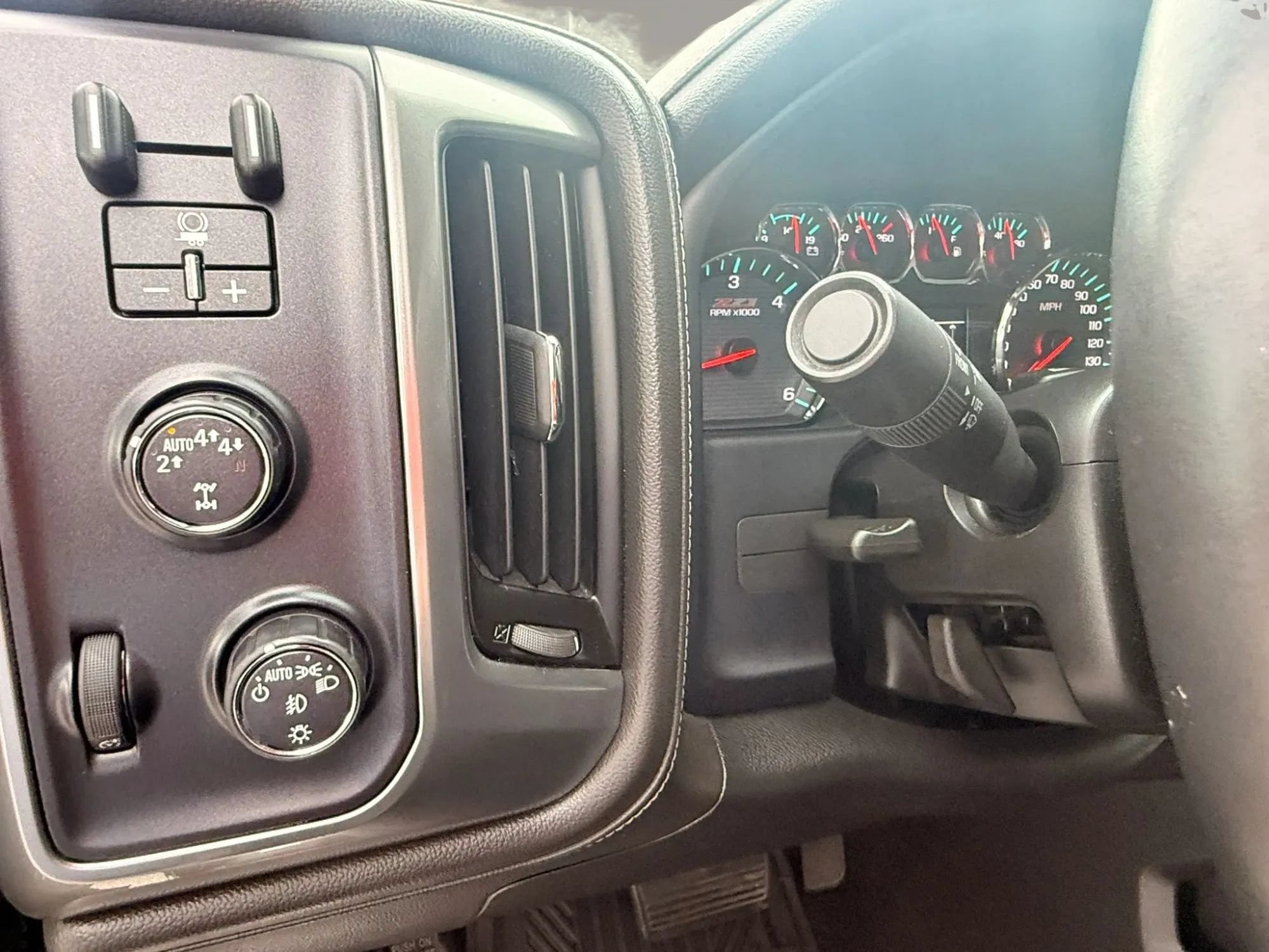 Used 2017 Chevrolet Silverado 1500 LTZ Z71 w/ LTZ Plus Package AWD/4WD image 14