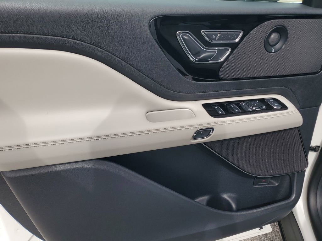 New 2026 Lincoln Aviator Reserve RWD image 18