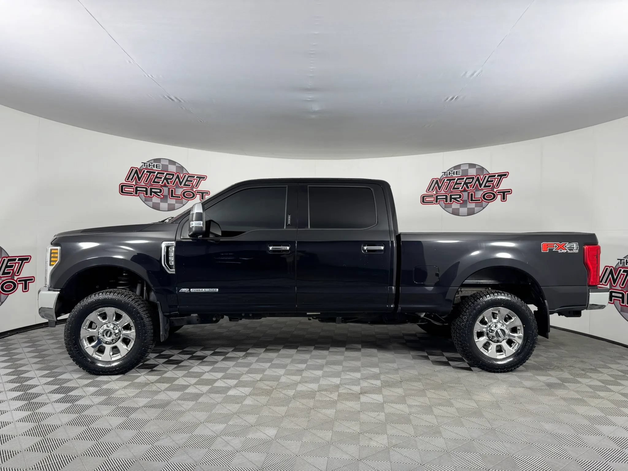 Used 2019 Ford F350 Lariat w/ Chrome Package AWD/4WD image 4