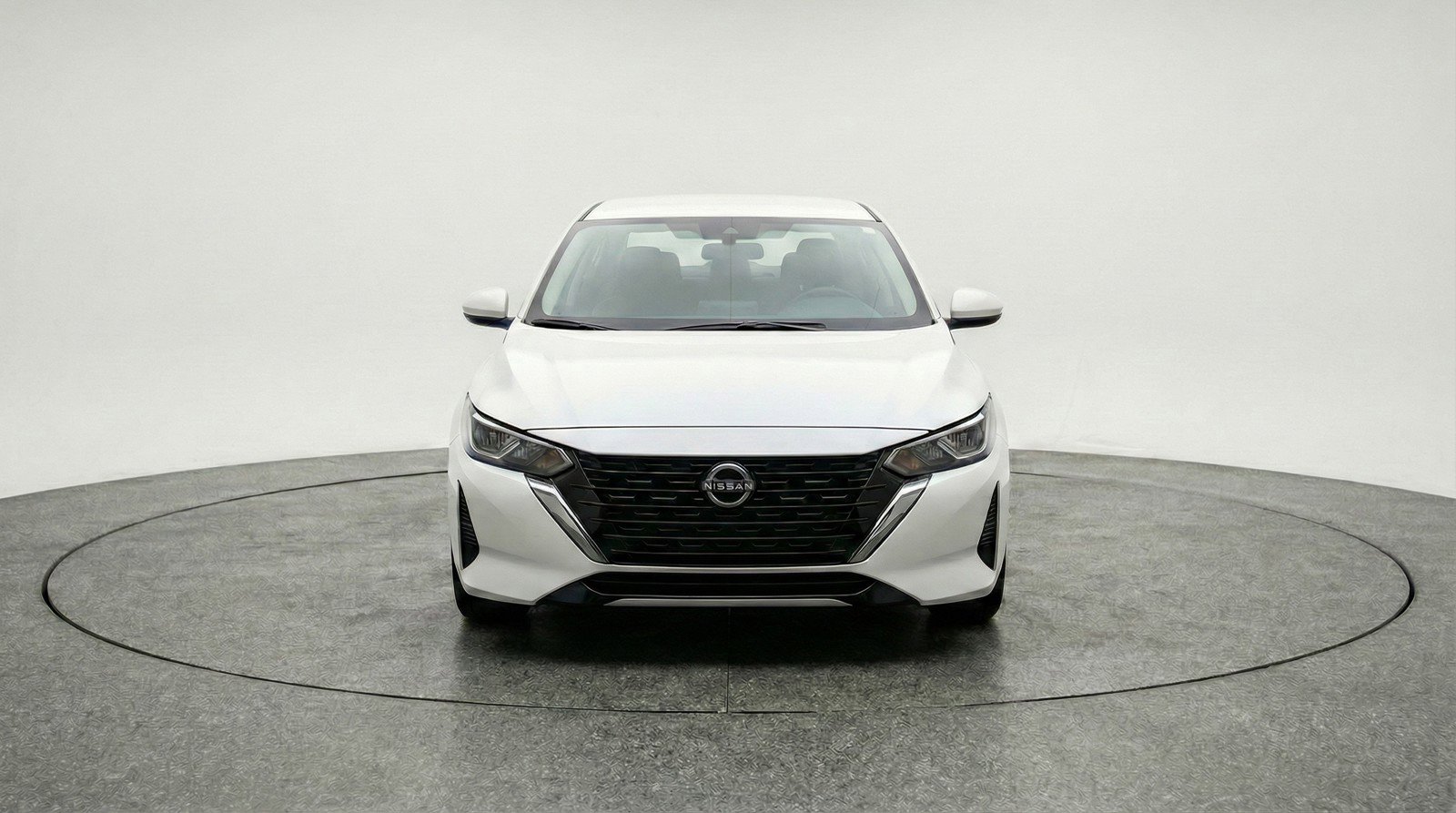 Used 2025 Nissan Sentra SV image 2