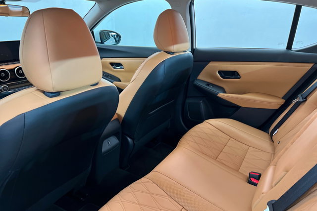 Used 2025 Nissan Sentra SV w/ SV Premium Package image 19