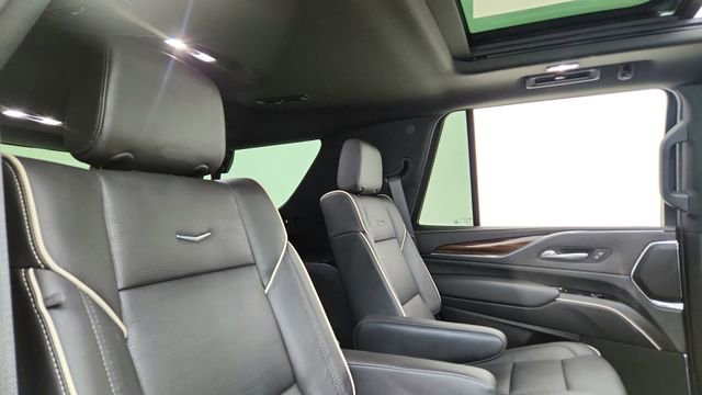 Used 2023 Cadillac Escalade Premium Luxury w/ Performance Package image 26