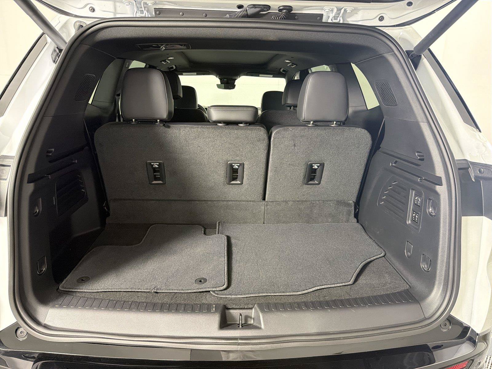 New 2026 Buick Enclave Sport Touring w/ Power Package FWD image 17