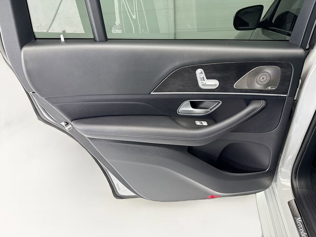 Certified 2024 Mercedes-Benz GLS 450 4MATIC image 26