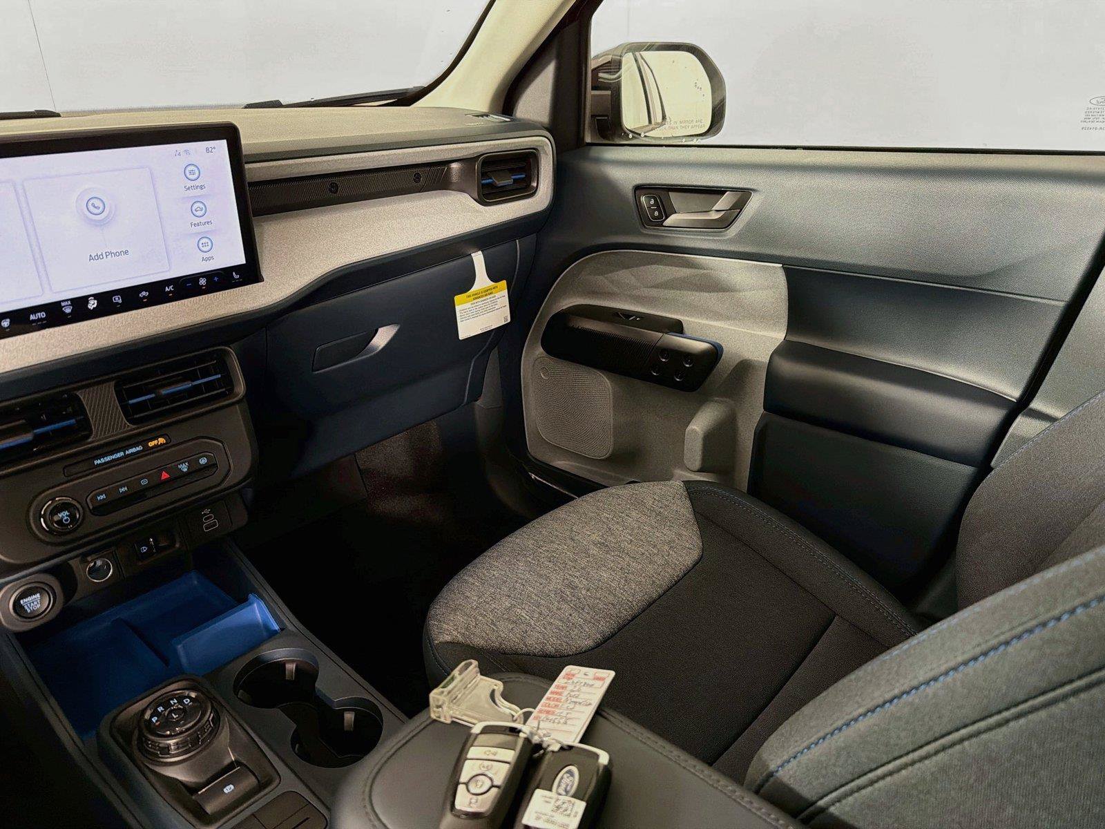 New 2026 Ford Maverick XLT w/ XLT Luxury Package FWD image 27
