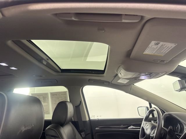 Used 2021 Buick Enclave Avenir image 20