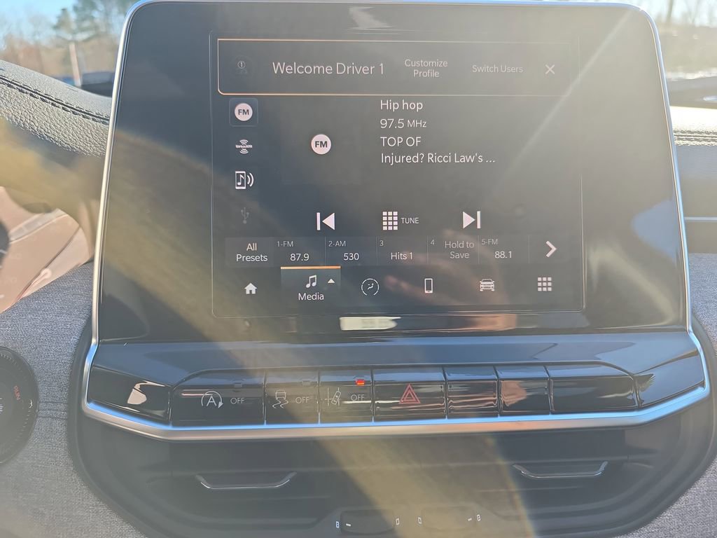 New 2026 Jeep Compass Latitude image 22