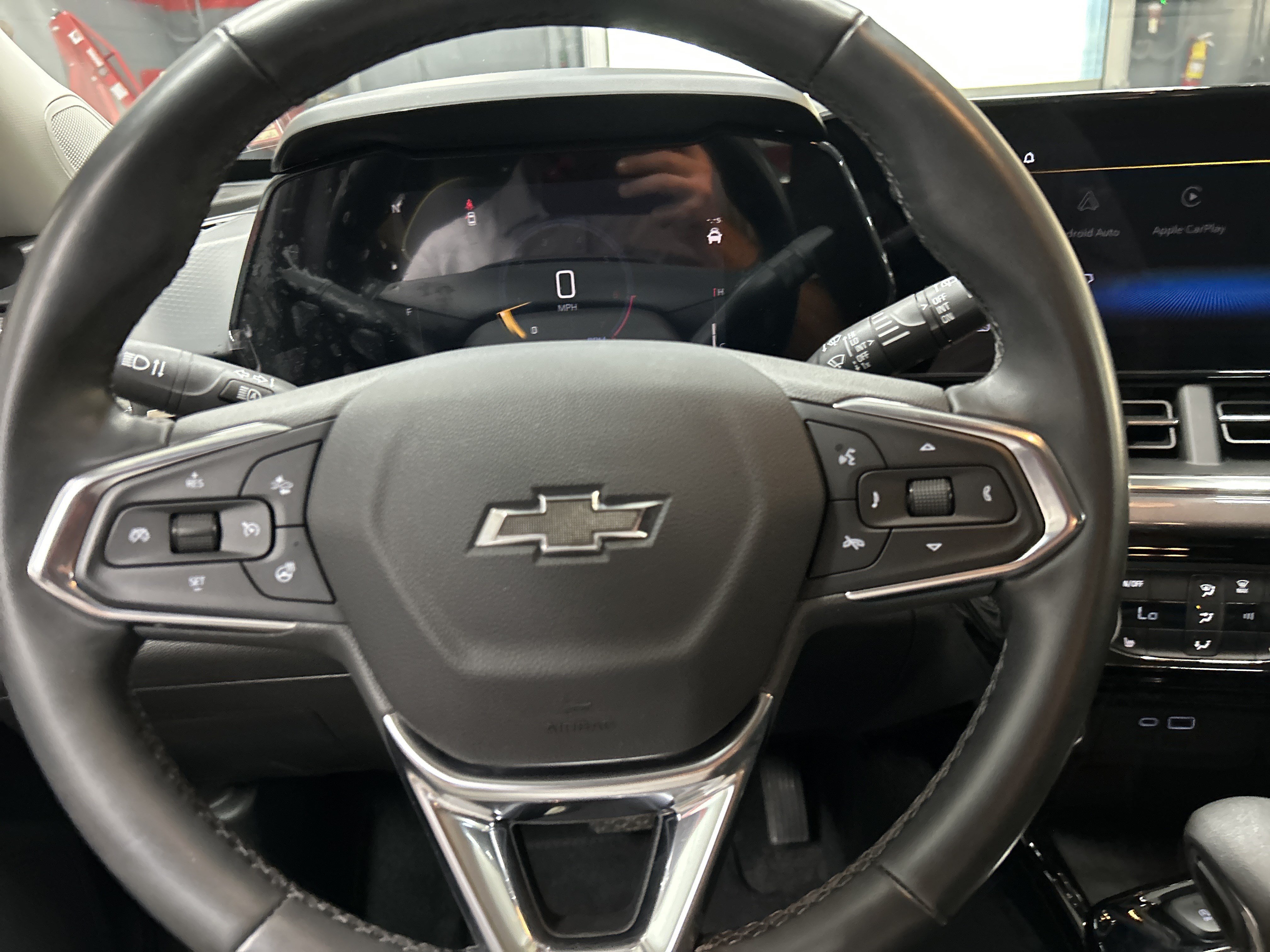 Used 2025 Chevrolet Trax ACTIV w/ Driver Confidence Package FWD image 29