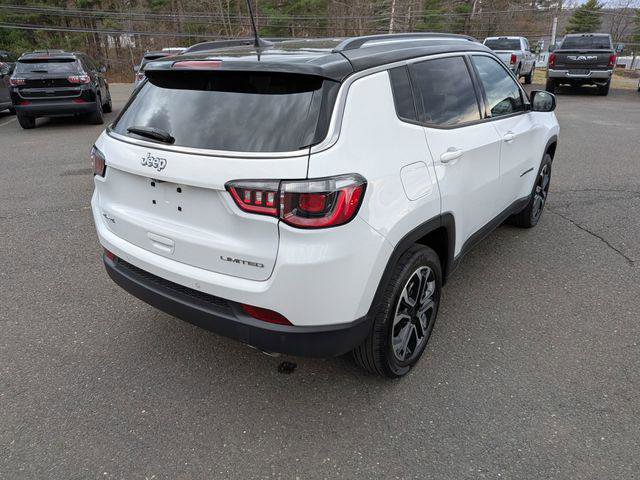 Certified 2022 Jeep Compass Limited image 5