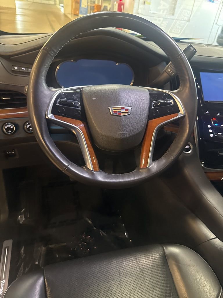Used 2017 Cadillac Escalade Premium Luxury image 11