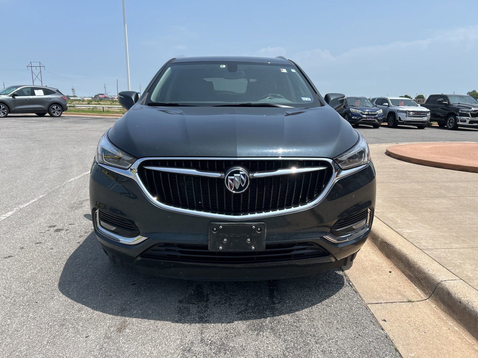 Used 2021 Buick Enclave Essence w/ Sound and Sites Package FWD image 2