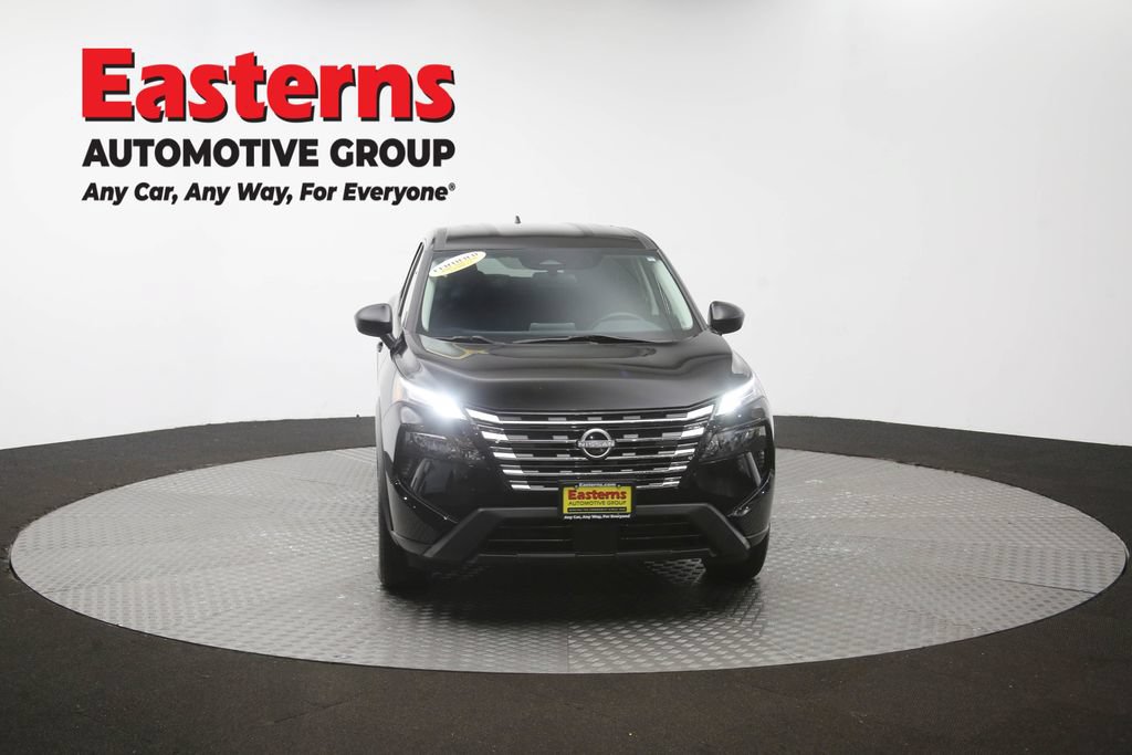 Used 2024 Nissan Rogue S AWD/4WD image 52