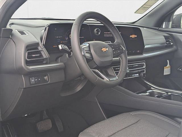 New 2026 Chevrolet Traverse LT image 3