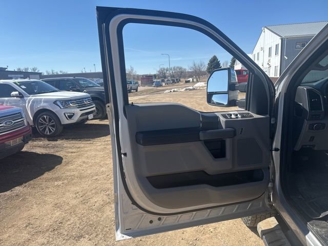 Used 2019 Ford F250 XLT w/ XLT Premium Package image 13