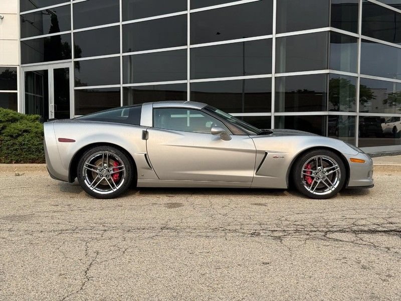 Used 2006 Chevrolet Corvette Z06 w/ Preferred Equipment Group RWD image 2