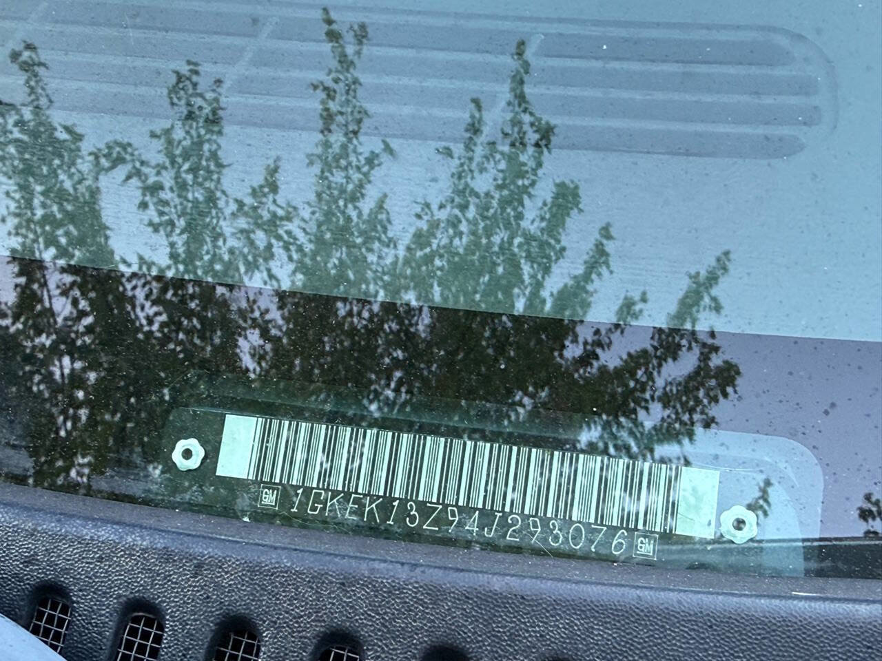 Used 2004 GMC Yukon SLT w/ 1SD Preferred Equipment Group image 42