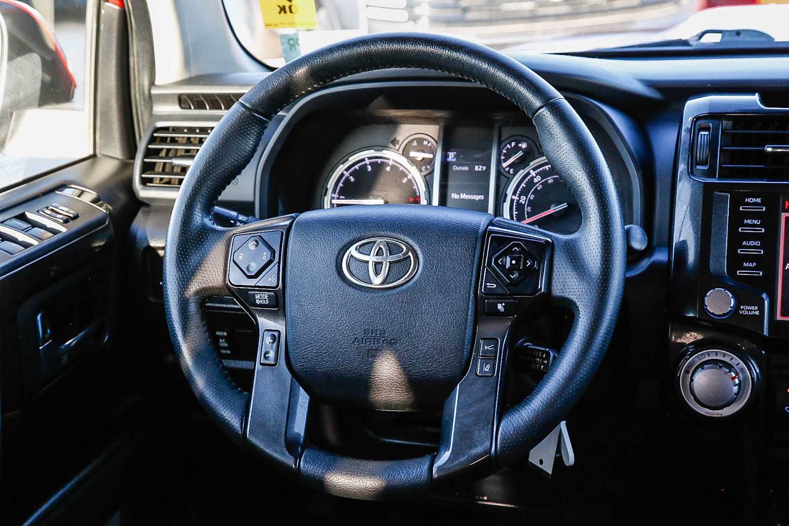Used 2020 Toyota 4Runner TRD Off-Road AWD/4WD image 14