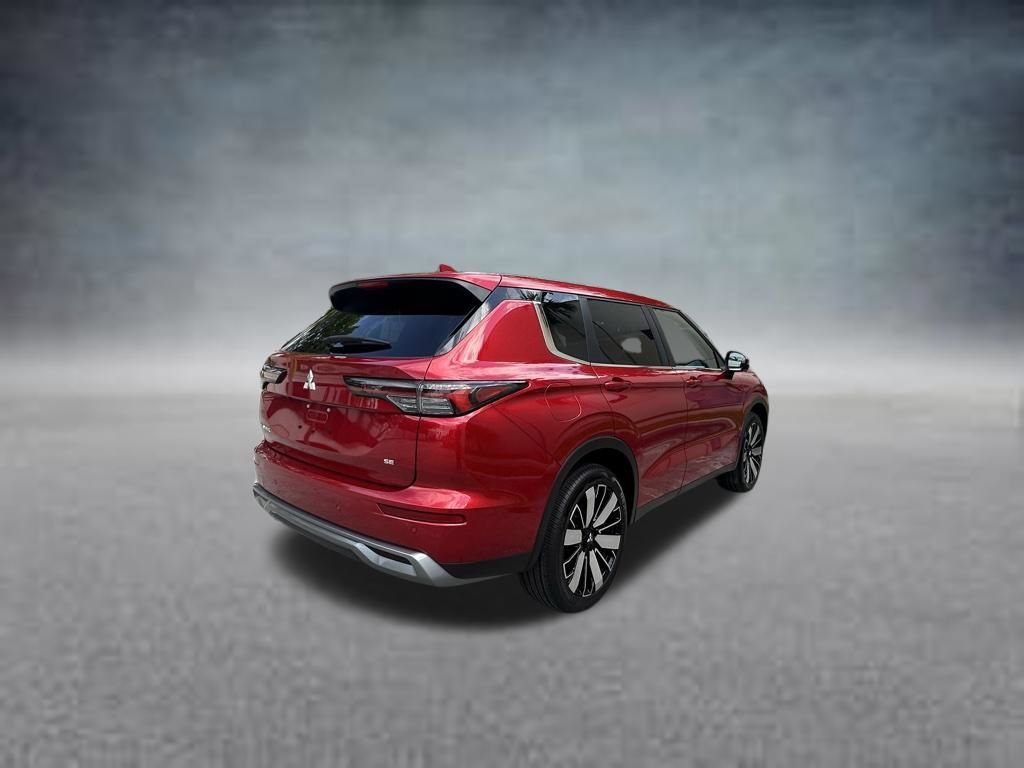 Used 2025 Mitsubishi Outlander SE FWD image 7