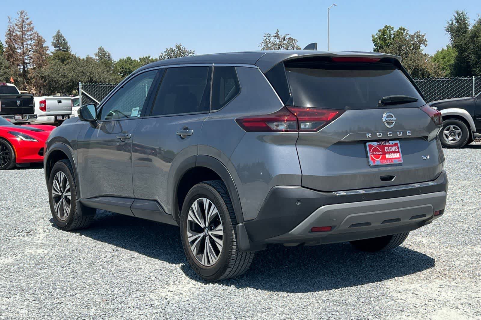 Used 2021 Nissan Rogue SV FWD image 7