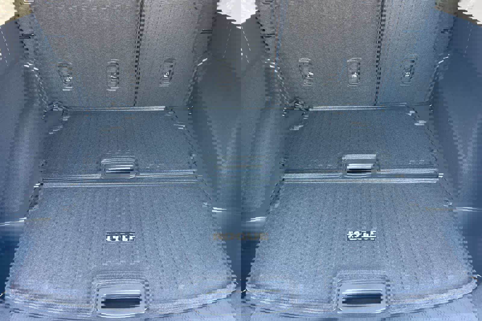 New 2026 Nissan Rogue Platinum image 18