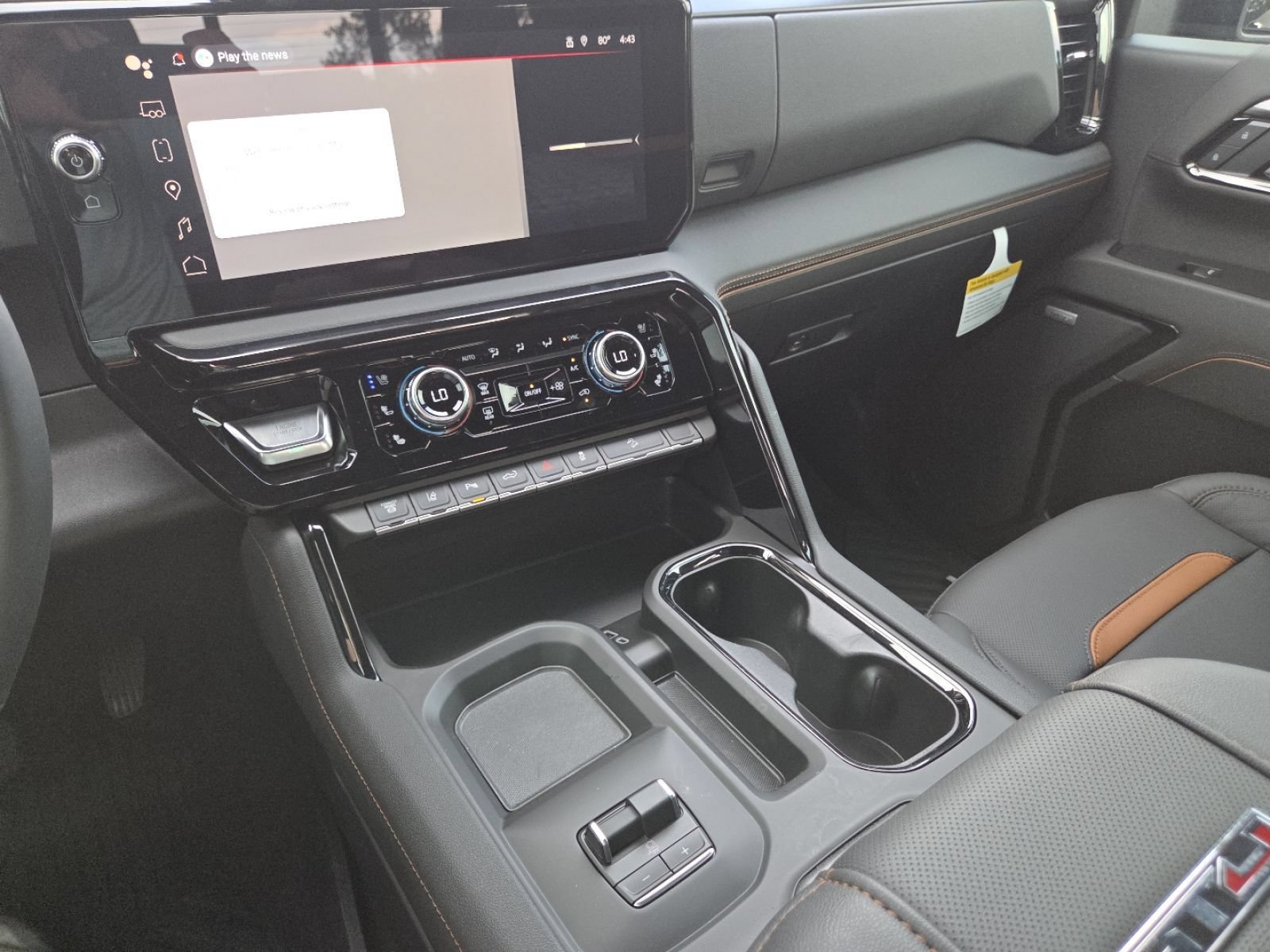 New 2026 GMC Sierra 2500 AT4 w/ AT4 Premium Plus Package AWD/4WD image 33