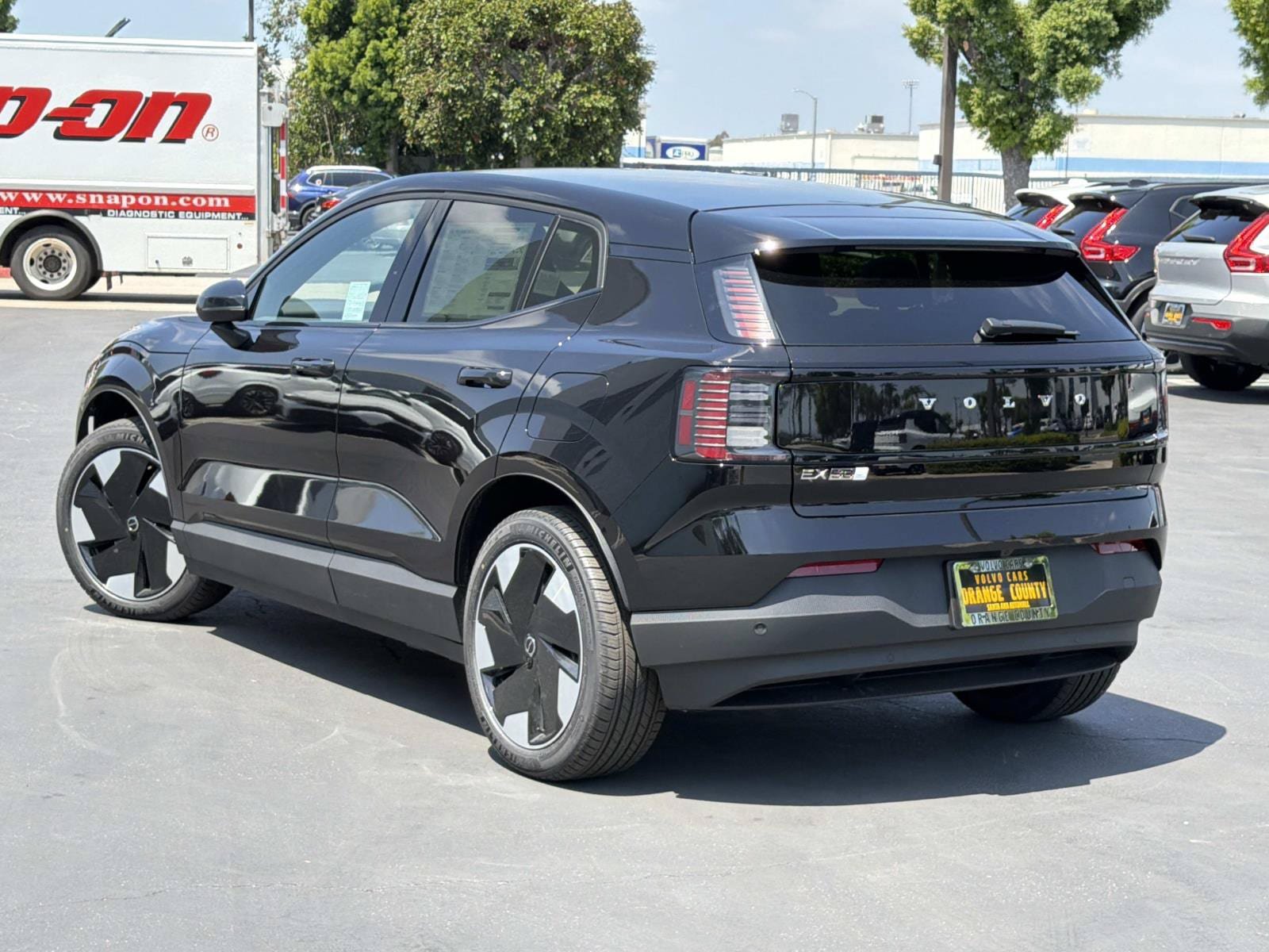 New 2026 Volvo EX30 Plus w/ Climate Package AWD/4WD image 5