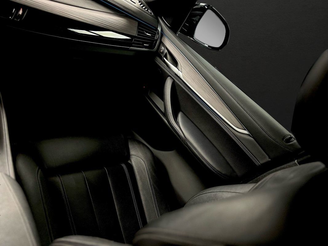 Used 2019 BMW X6 xDrive35i w/ M Sport Package image 20