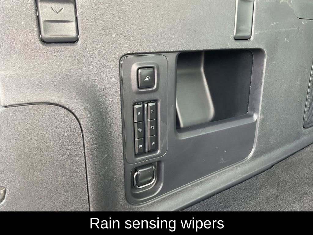 Used 2025 Ford Expedition Max Platinum image 17