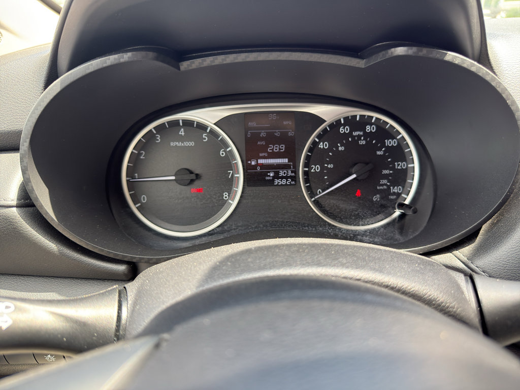 Used 2024 Nissan Versa S FWD image 15