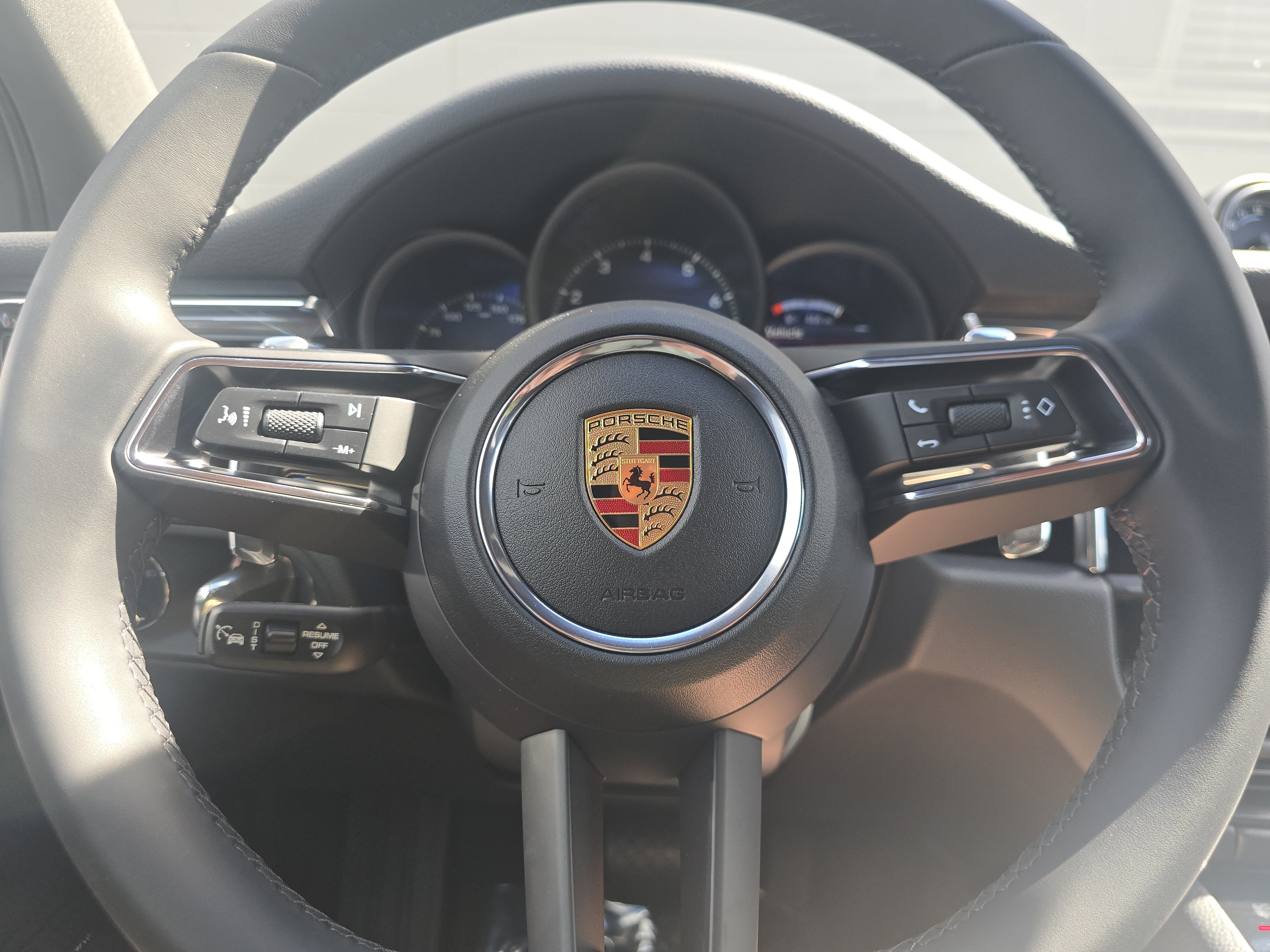 New 2026 Porsche Macan AWD/4WD image 25