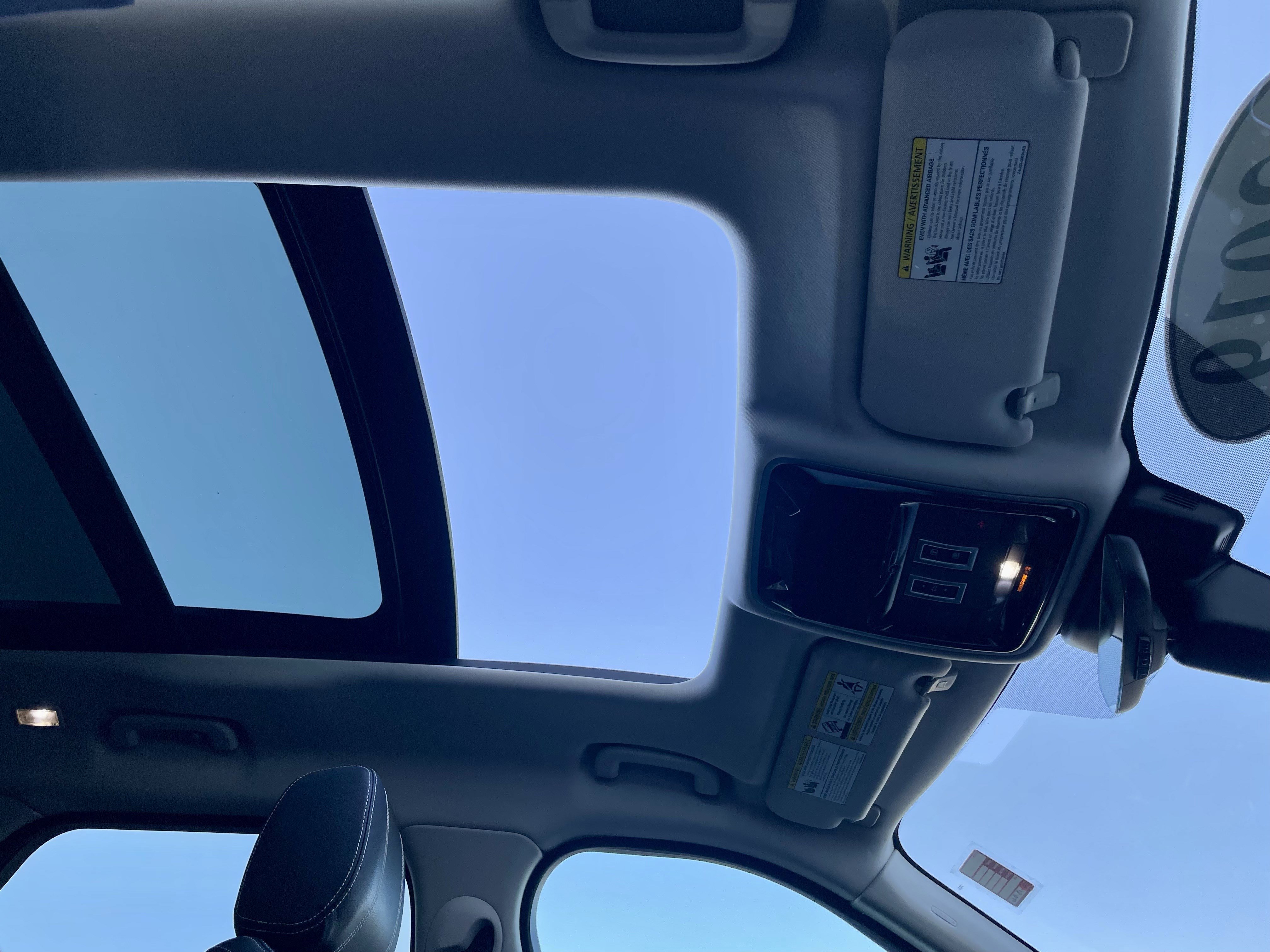 Used 2019 Land Rover Range Rover Velar S image 17